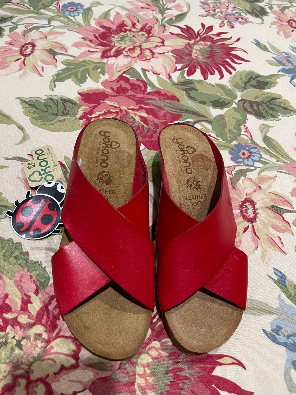 Yokono Red Leather Crossover Slide Sandals Made in Spain Size 9 NWT